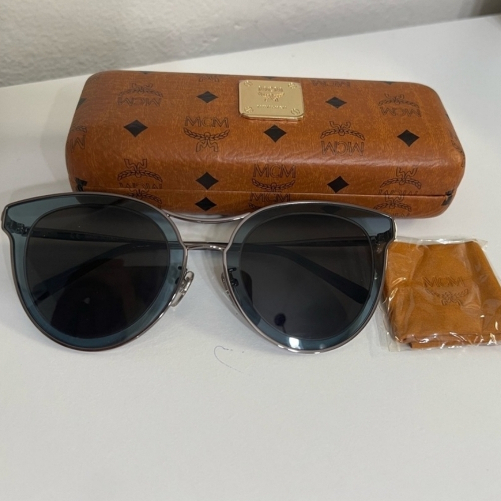🖤▪️ MCM▪️cat Eye Shaped  SUNGLASSES ✨️🖤